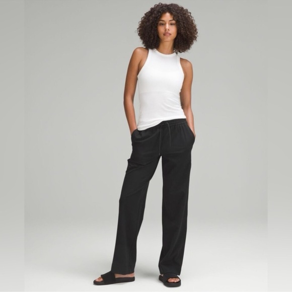 lululemon athletica Pants - Lululemon Straight-Leg Mid-Rise Pant Full Length *Luxtreme Black size Medium